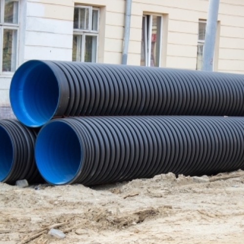 Plastikrør der er blevet svejset